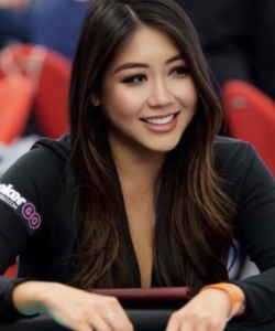 2020-12-29-sexy-poker-player-maria-ho.jpg